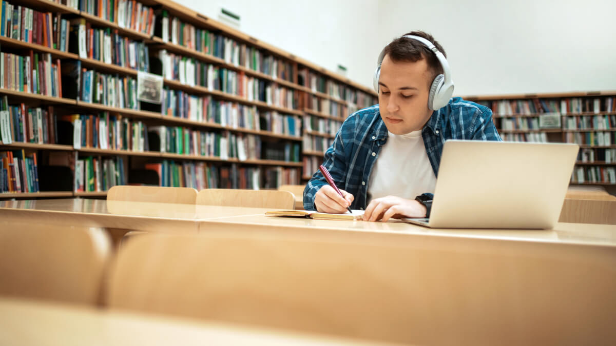 Student in library